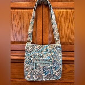 Vera Bradley Daisy Dot Paisley Hipster Tote Medium Brand New NWOT